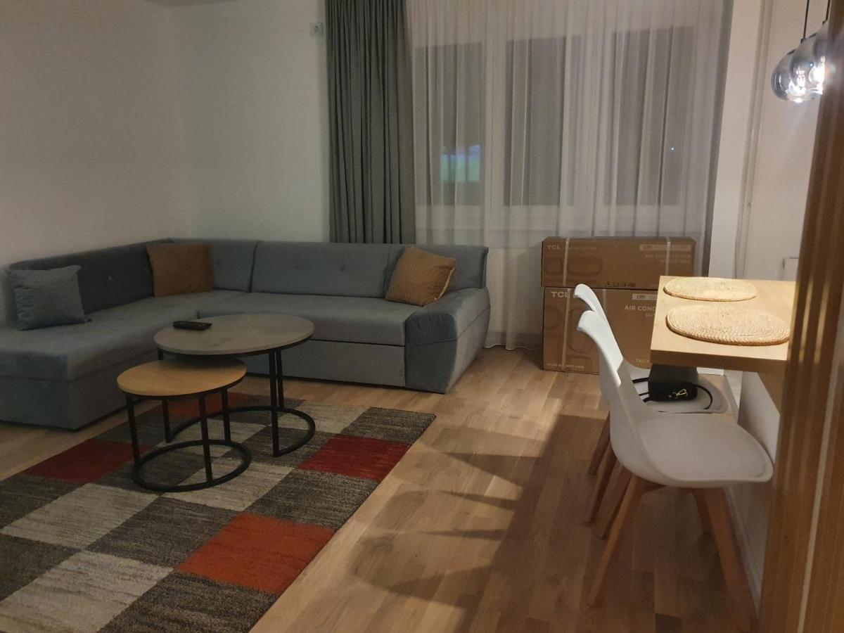 Charm Apartment *